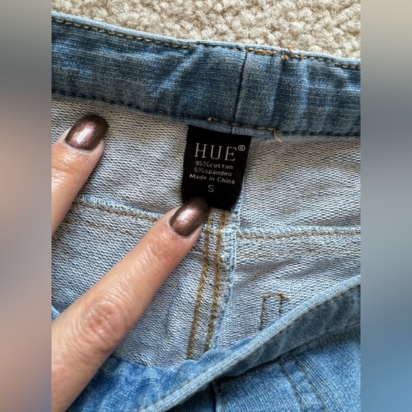 Stretchy Jean Capris - Picture 4 of 5